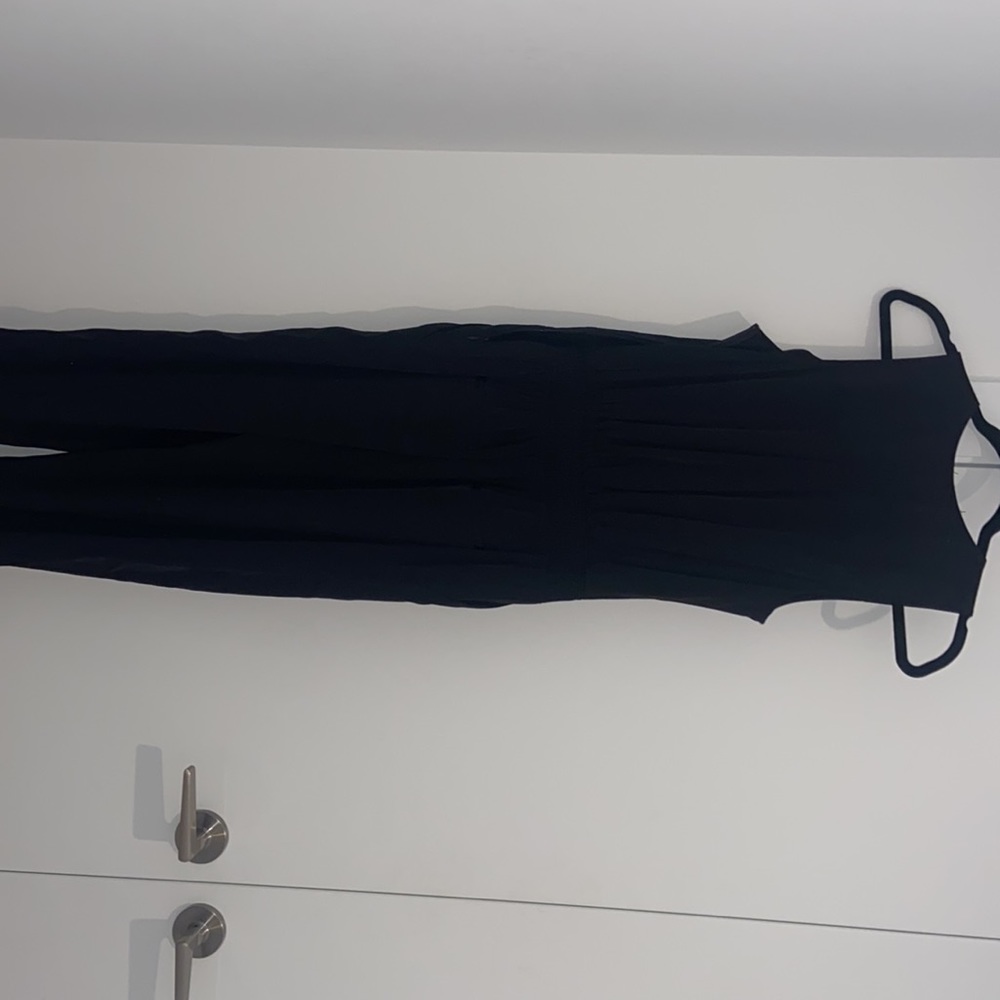 EXPRESS Sleeveless Jumpsuit | Black | Size 4 - Picture 6 of 6
